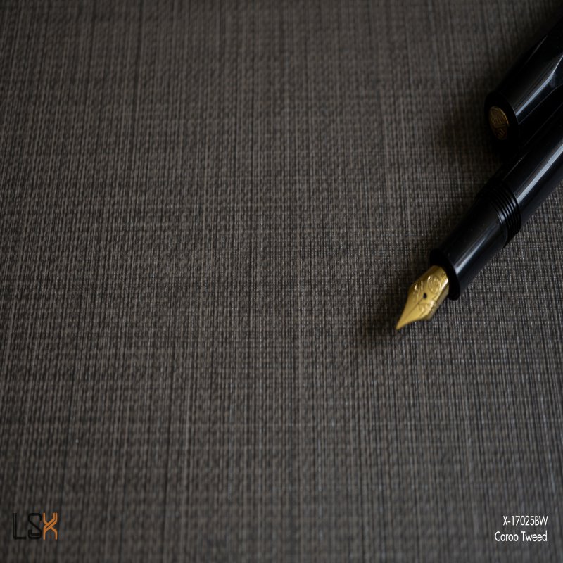 แผ่นลามิเนต สี Carob Tweed ผิวผ้า