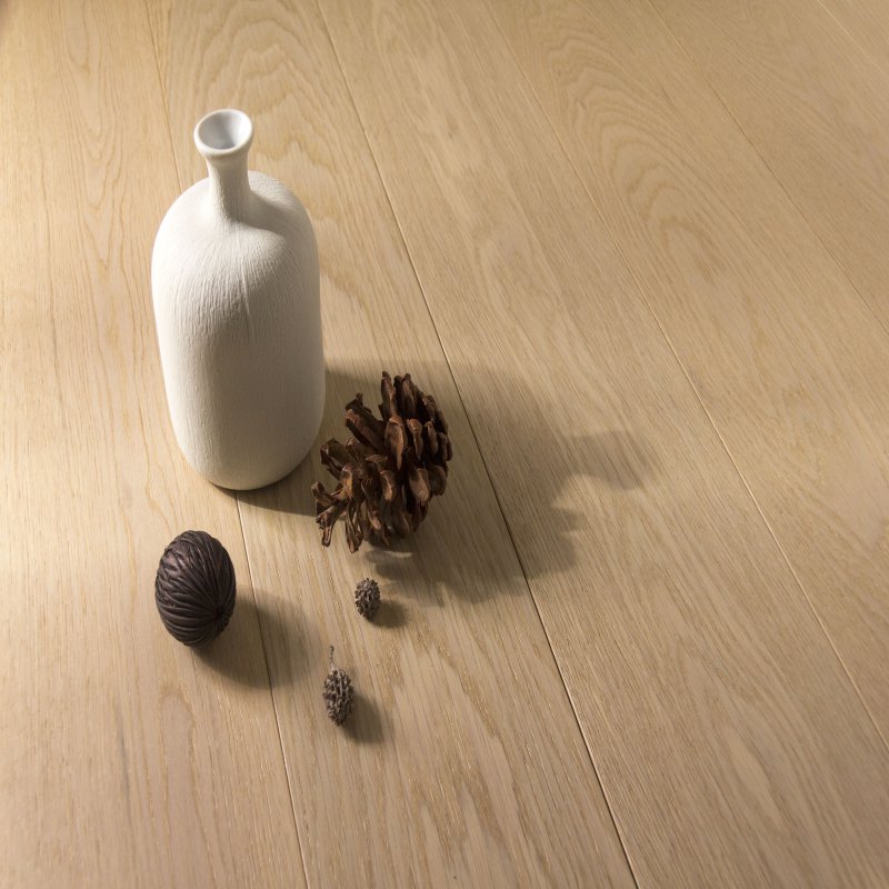 Engineered Wood Flooring  (Multi Layers) :  Vintage Snow Brush