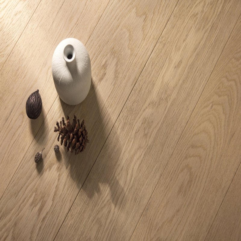 Engineered Wood Flooring  (Multi Layers) :  Vintage Snow Brush