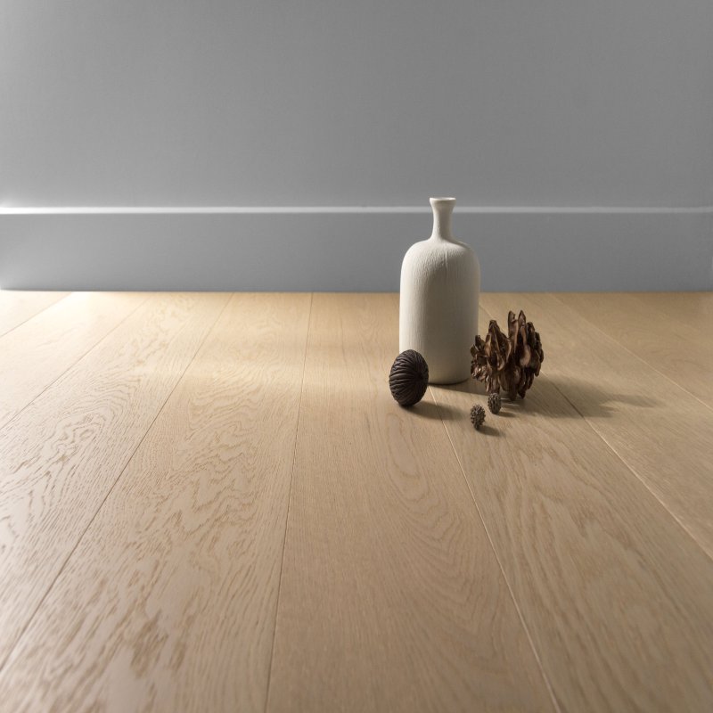 Engineered Wood Flooring  (Multi Layers) :  Vintage Snow Brush