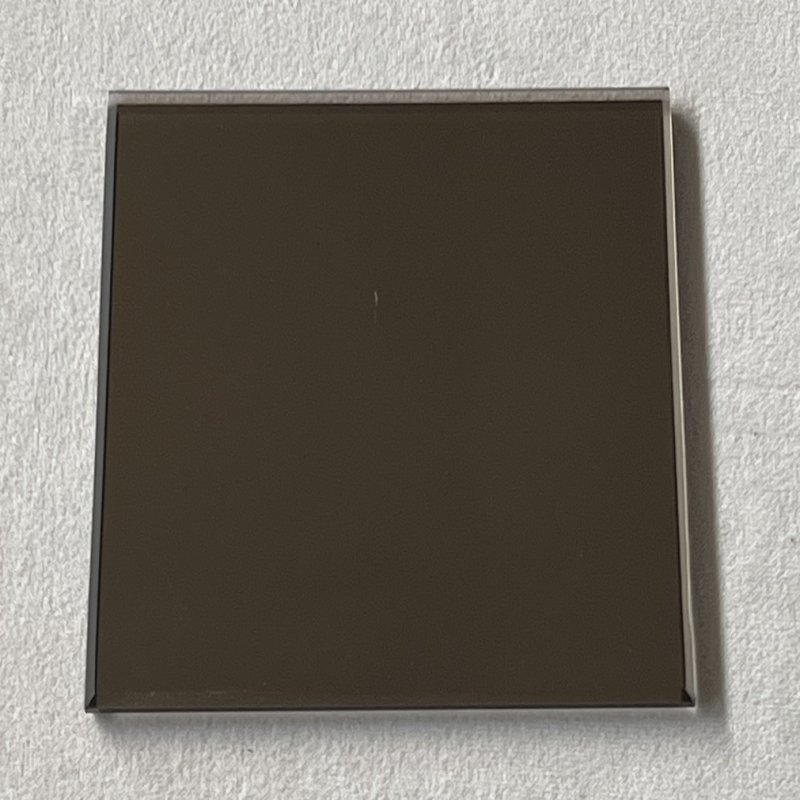 กระจกเงาทอง